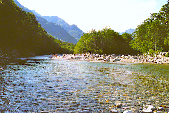 Fluss bei Maggia